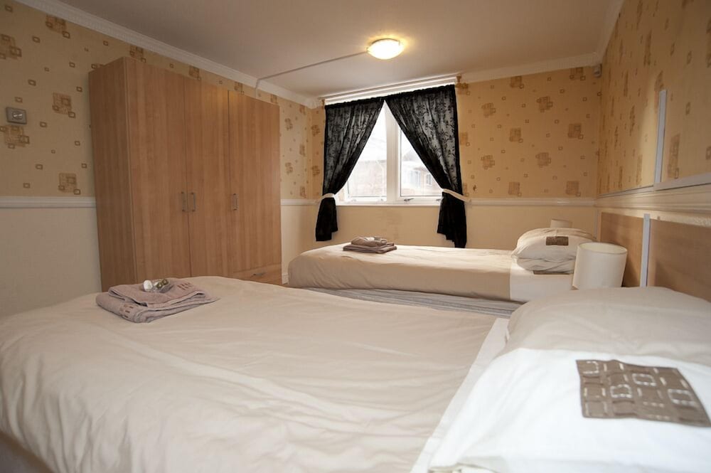 Фото Park Hall Suites