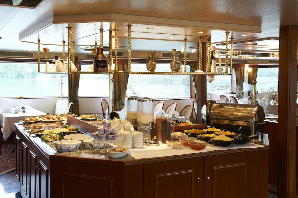 Фото Knm Ms Switzerland II - Frankfurt