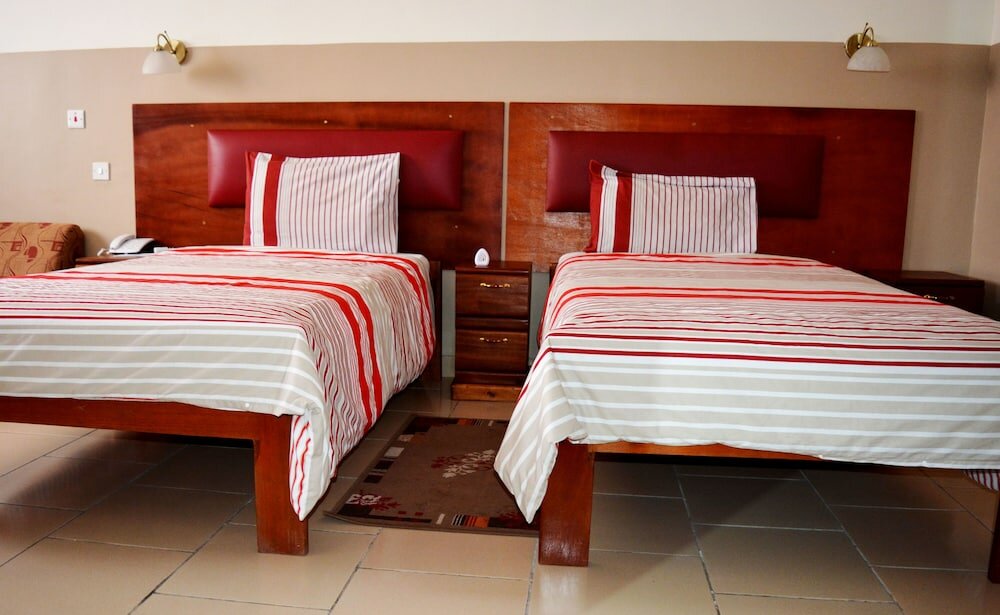 Фото Kunta Kinte