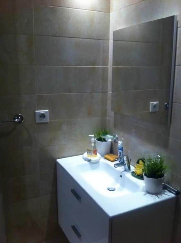 Фото Aeroville Apartments