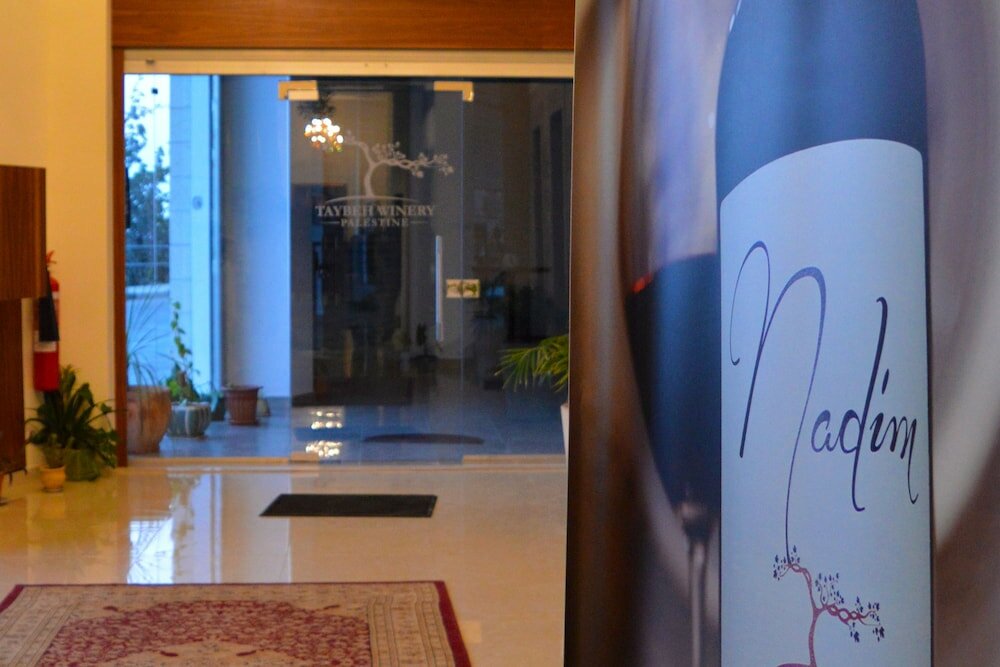 Фото Taybeh Golden Hotel