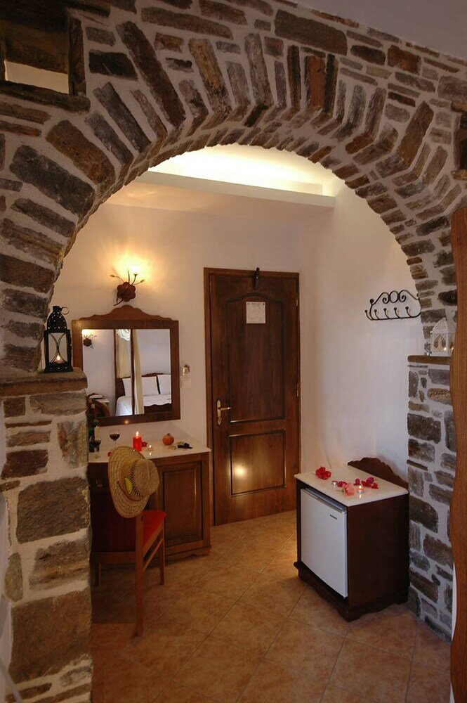 Фото Hotel Anixis