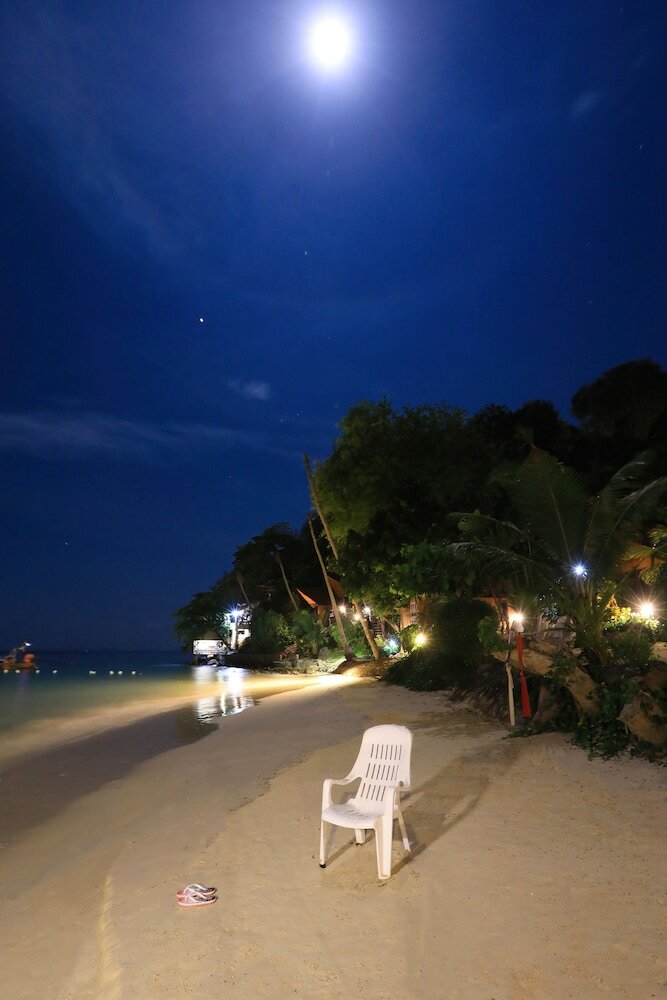 Фото The Cove Phi Phi