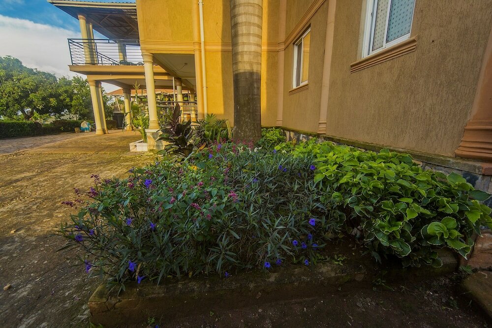 Фото Hotel Royal Nest