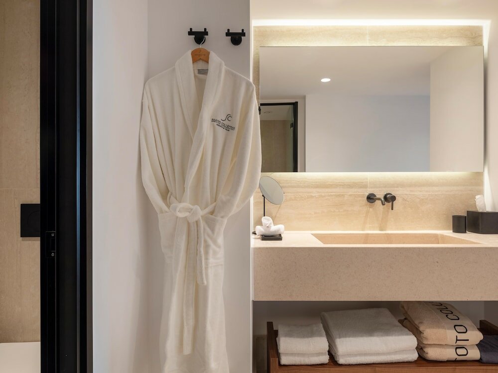 Фото Santo Pure Oia Suites & Villas