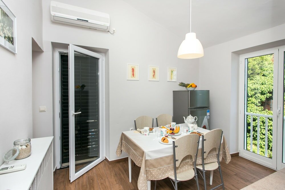 Фото Apartments Villa Mirjana