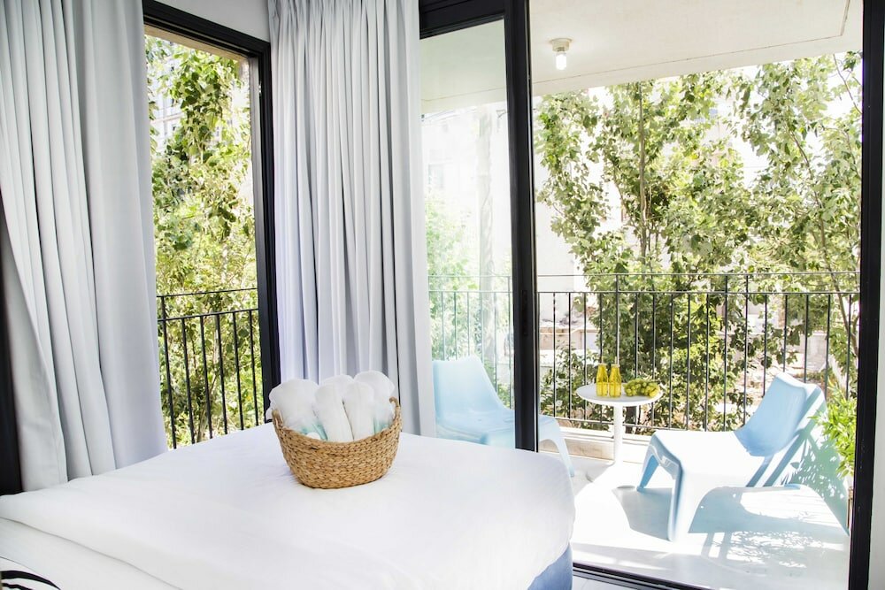 Фото Mr. Promenade - by Tlv2go