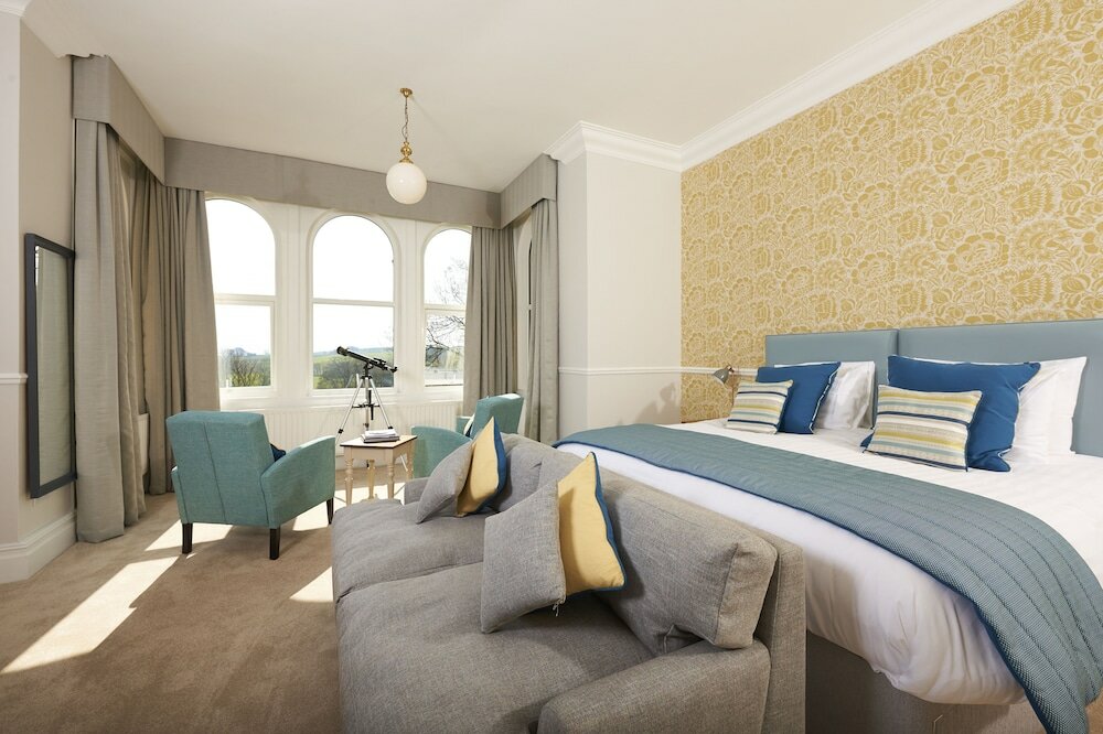 Фото Newfield Hall