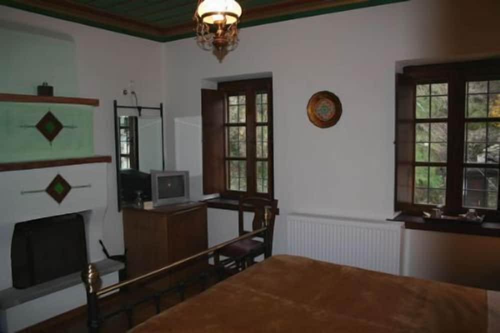 Фото Nikolas Guesthouse