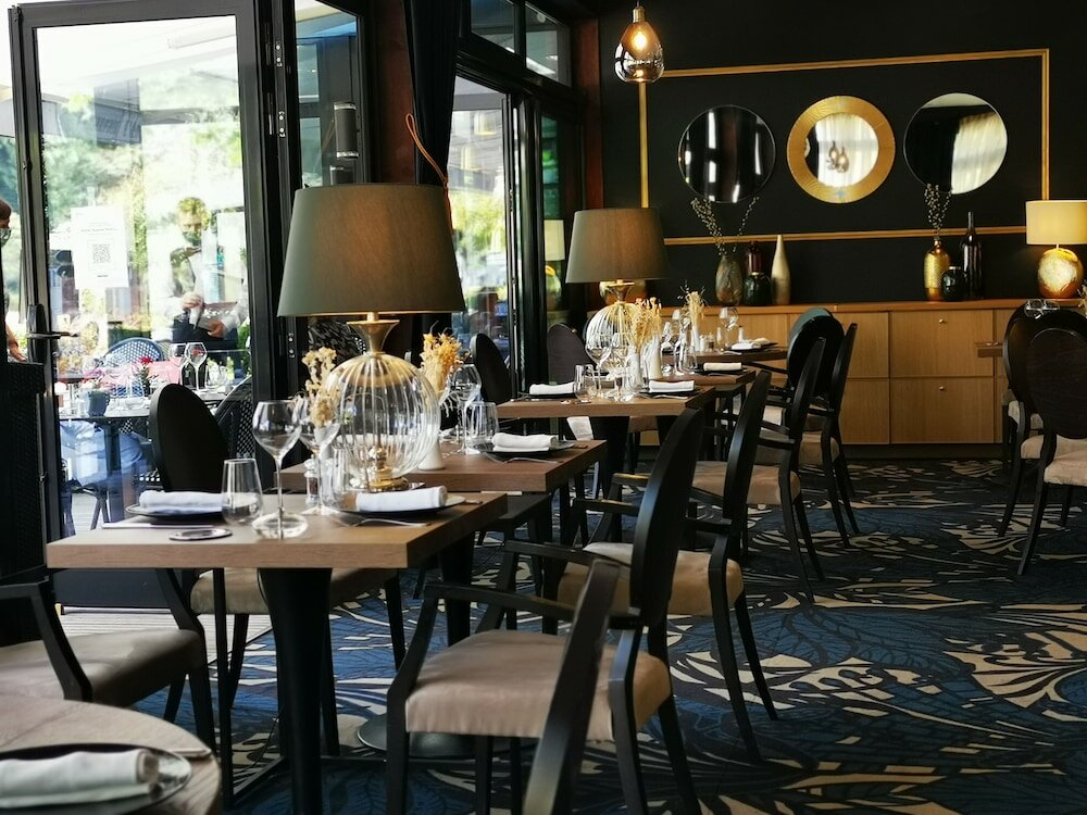 Фото Hôtel Le Boeuf Couronné