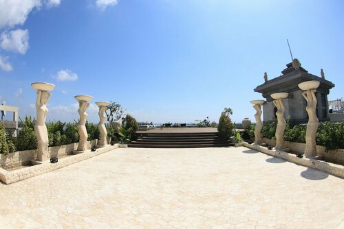 Гостиница The Crystal Luxury Bay Resort Nusa Dua Bali