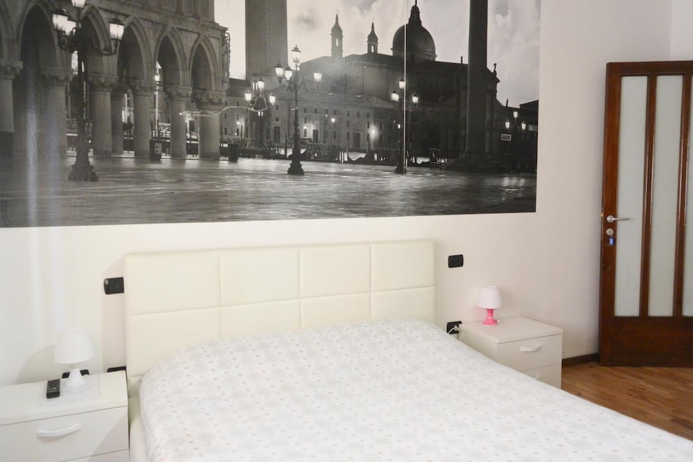 Фото Pavia Affitta Camere