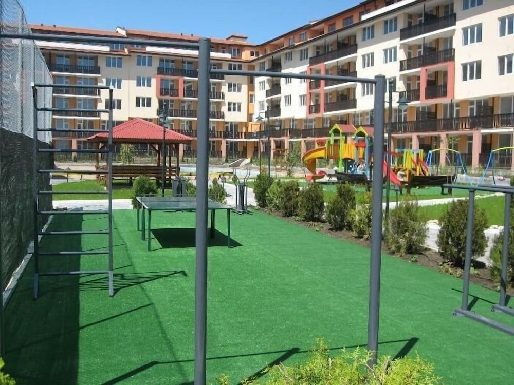 Фото Apartcomplex Chateau Aheloy