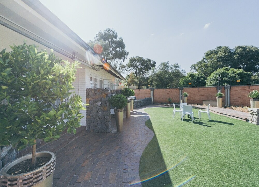 Фото B and B Sandton