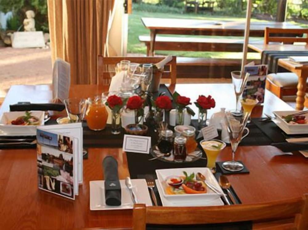 Фото Dusk to Dawn Guesthouse