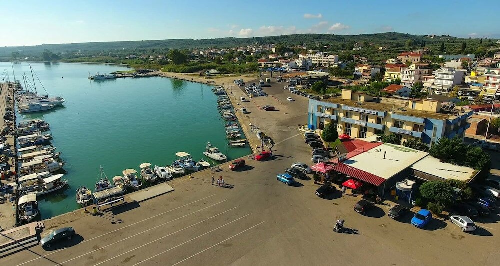 Фото отеля 2