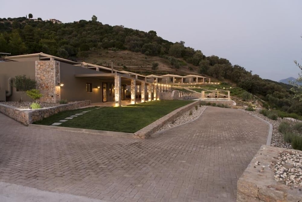 Фото Elimnion Resort