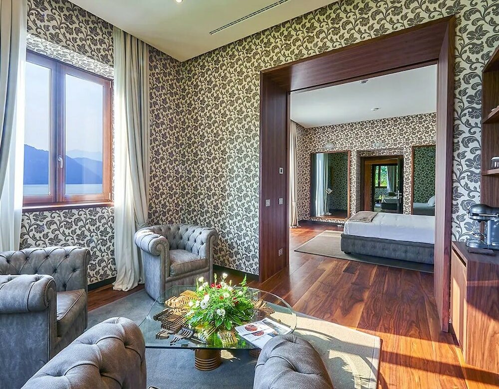 Фото Villa Lario Resort Mandello