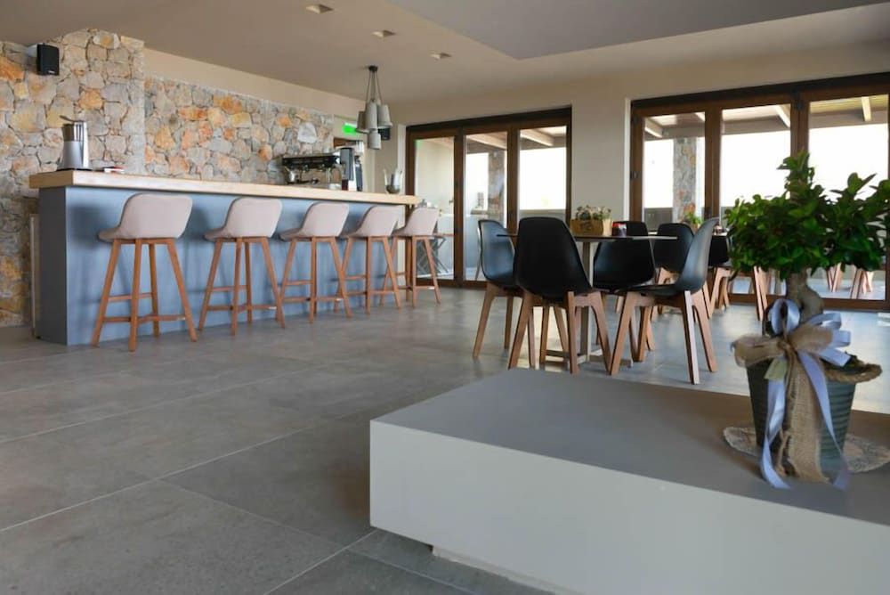 Фото Elimnion Resort