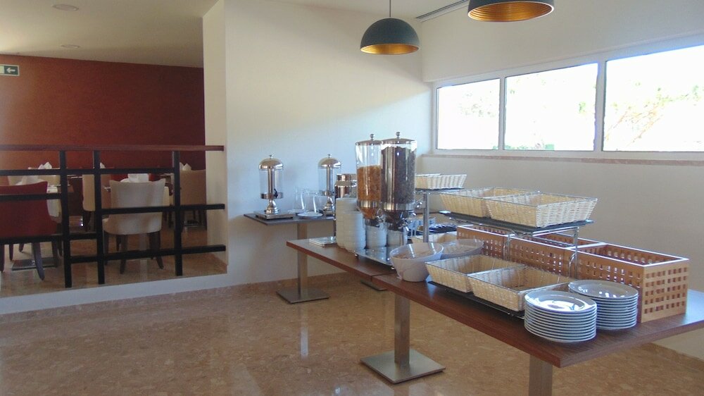 Фото Vilamoura Garden Hotel