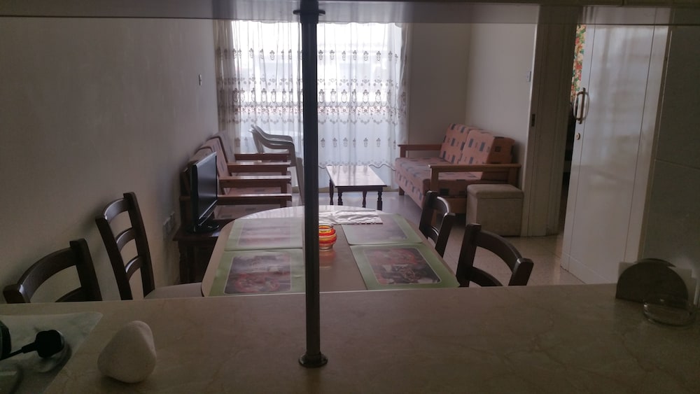 Фото Nondas Hill Hotel Apartments