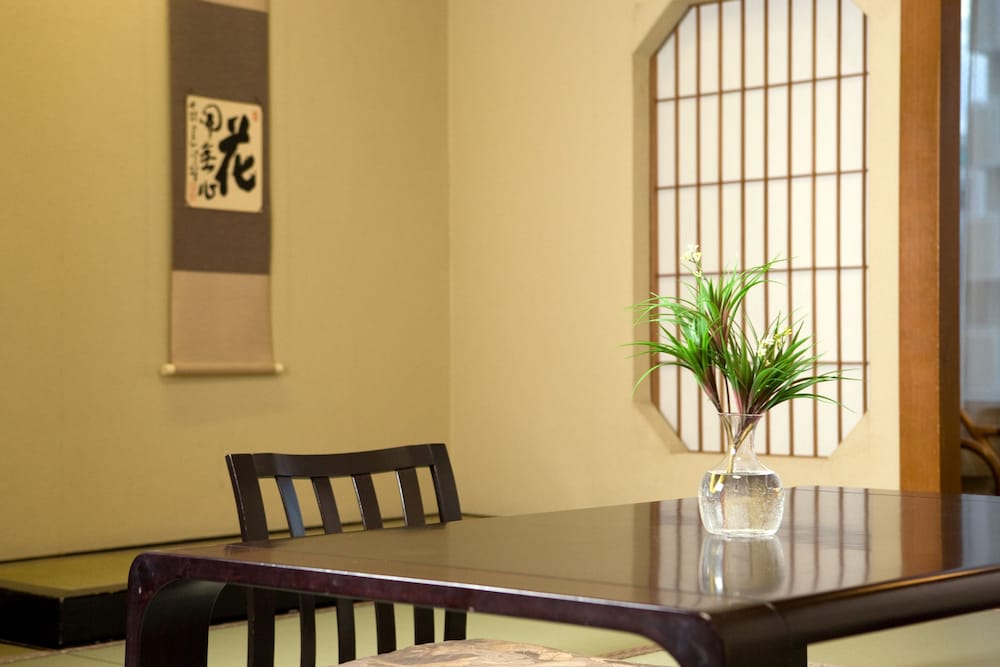 Фото Kochi Sunrise Hotel