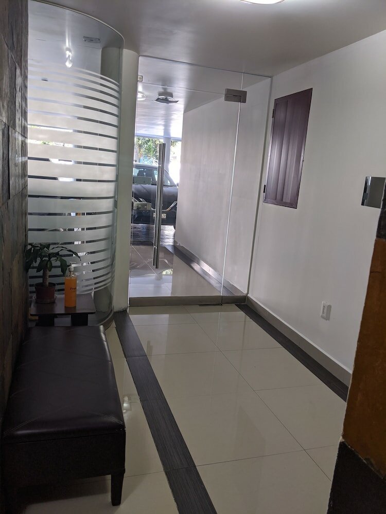 Фото Grupo Kings Suites Alfredo de Musset