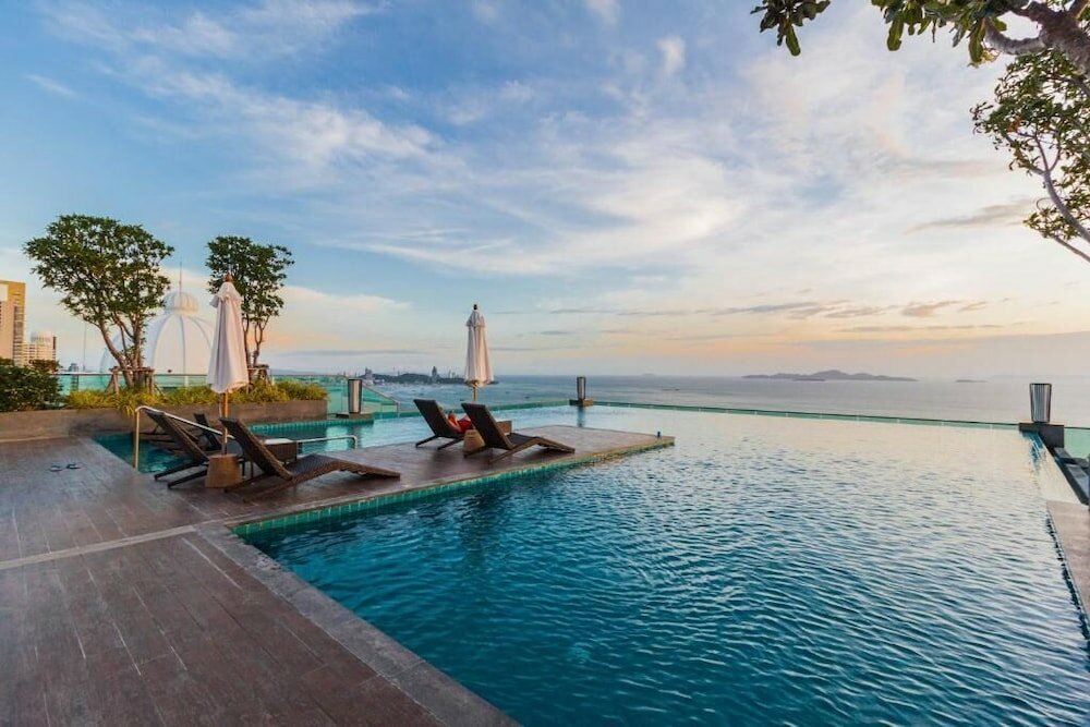 Фото Wongamat Tower condominium Naklua Pattaya Panoramic Sea View