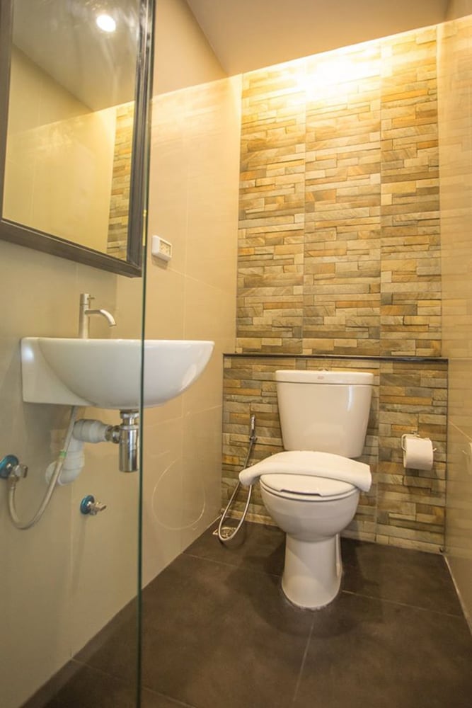 Фото The Arak Bed Bar and Hostel