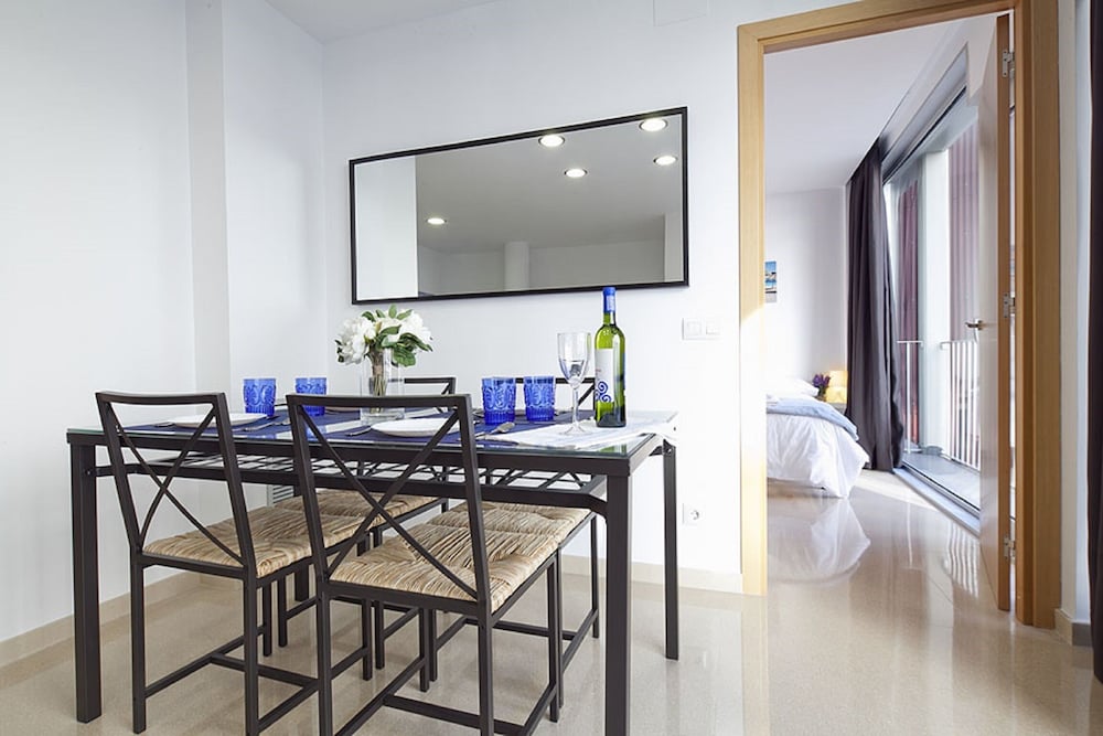 Фото Charmsuites Nou Rambla