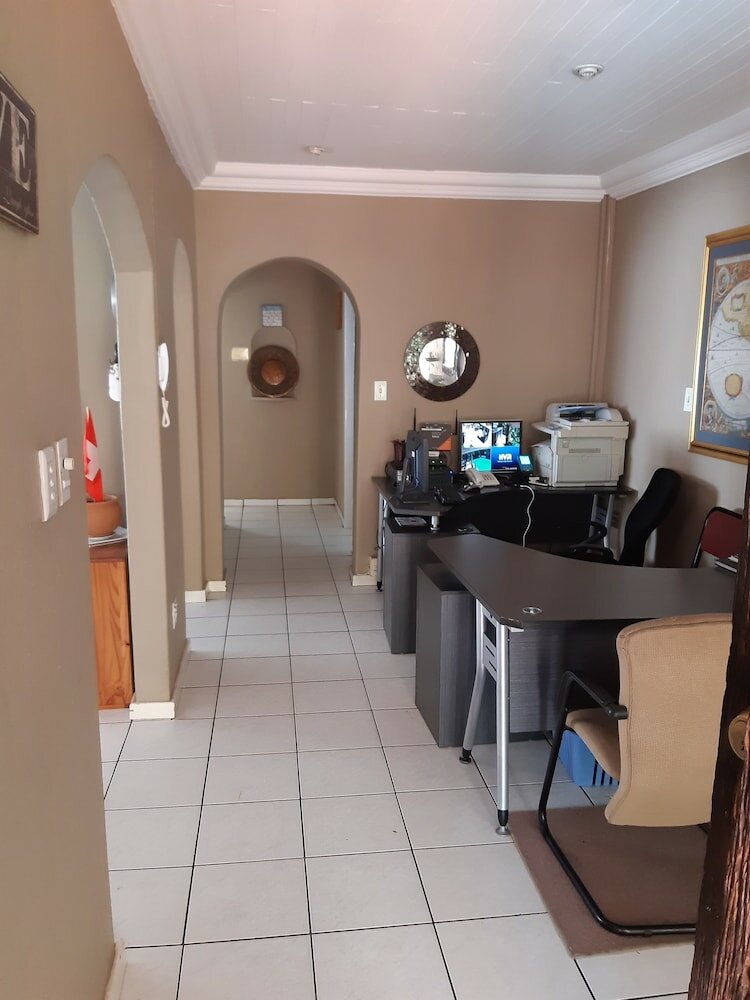 Фото The Maisonette Guest Lodge