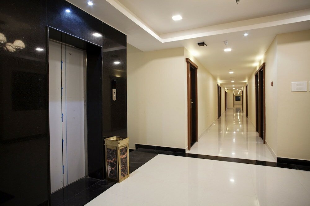 Фото Hotel Mahalakshmi Residency