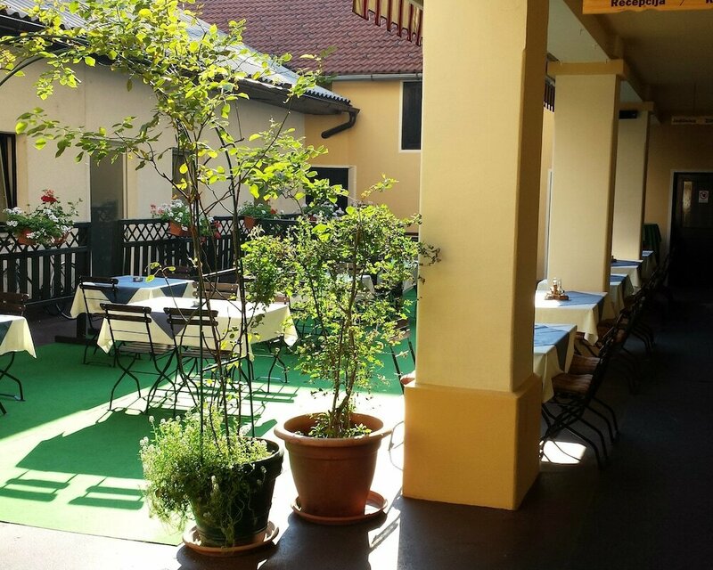 Гостиница Guesthouse Stari Tisler в Любляне