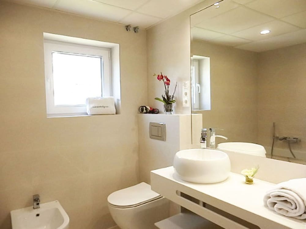 Фото Waterfront Playamar Apartments