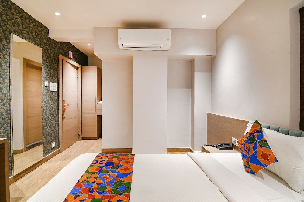 Фото Fabhotel Sivalika Inn