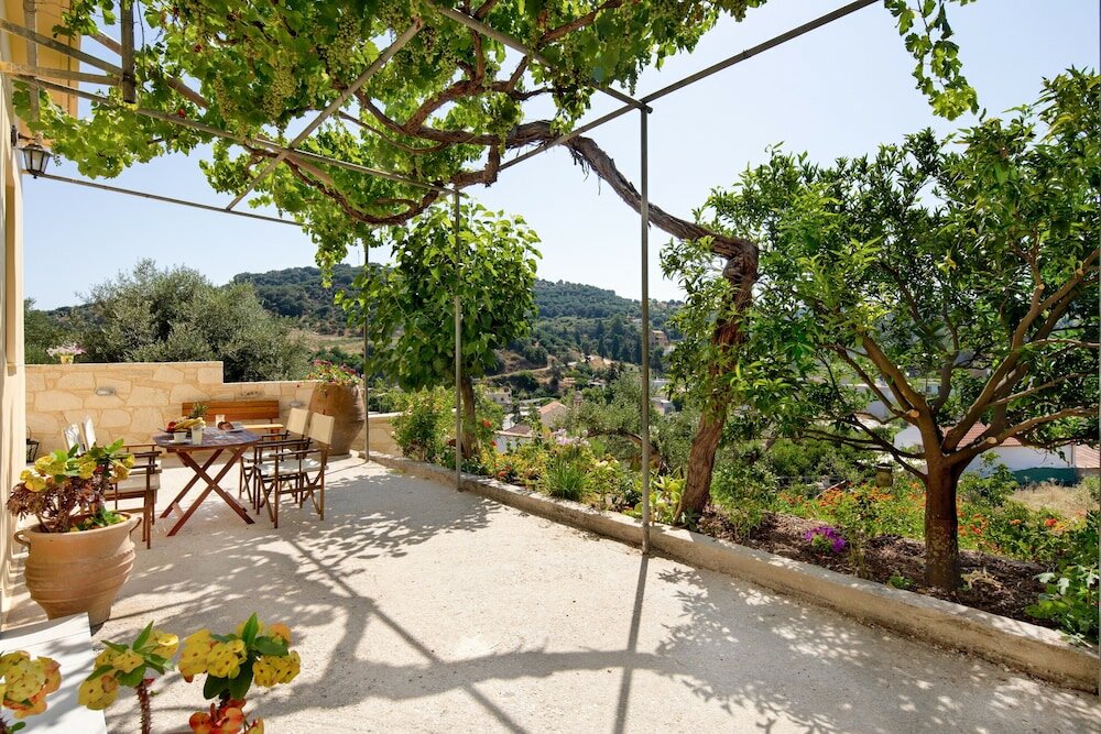 Фото Casa Alta with mountain views