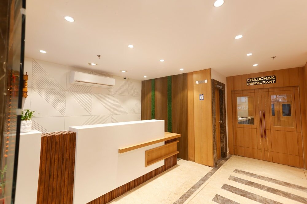 Фото Hotel Sarc Inn