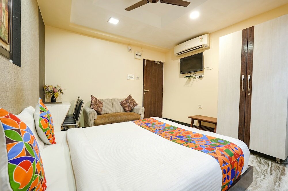 Фото Fabexpress Raj Supreme Residency