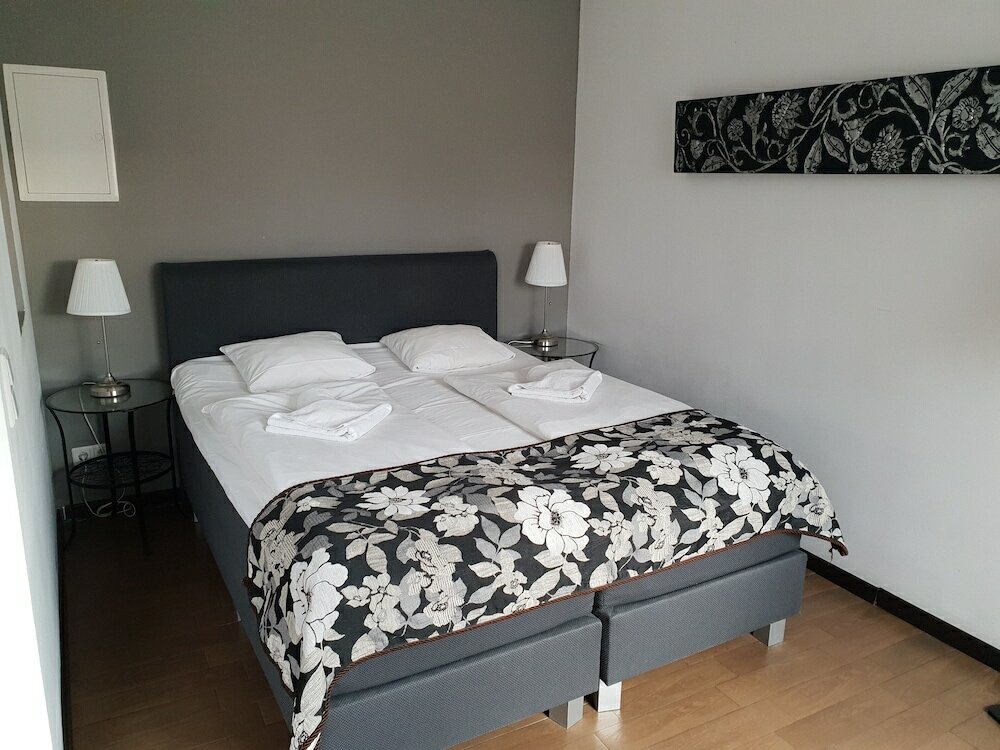 Фото Kunsthaus Apartments