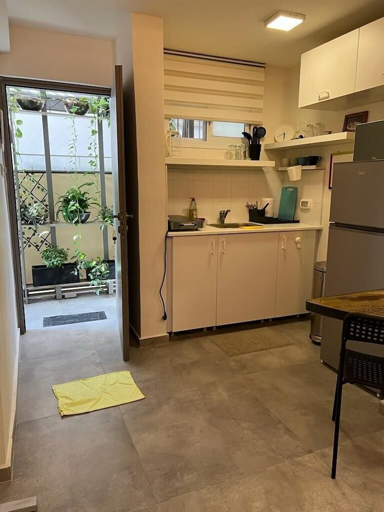 Фото Hakerem Studio Lofts by Sea N' Rent