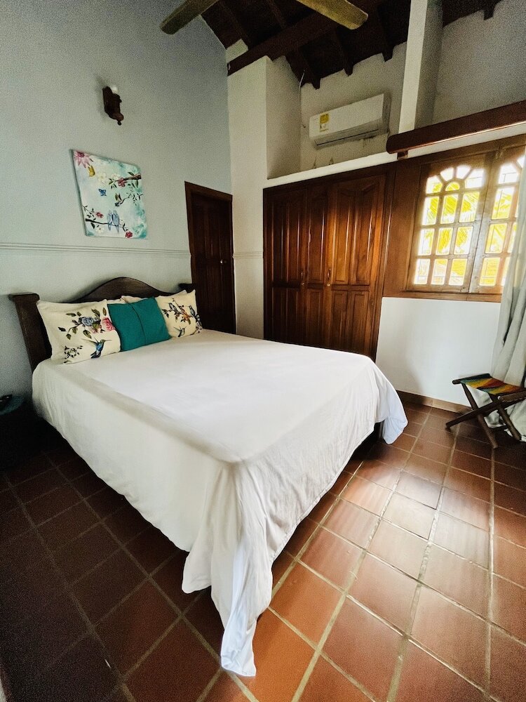 Фото Hotel Casa Isabelita