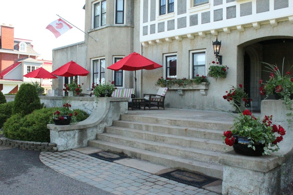 Фото Grey Gables Inn