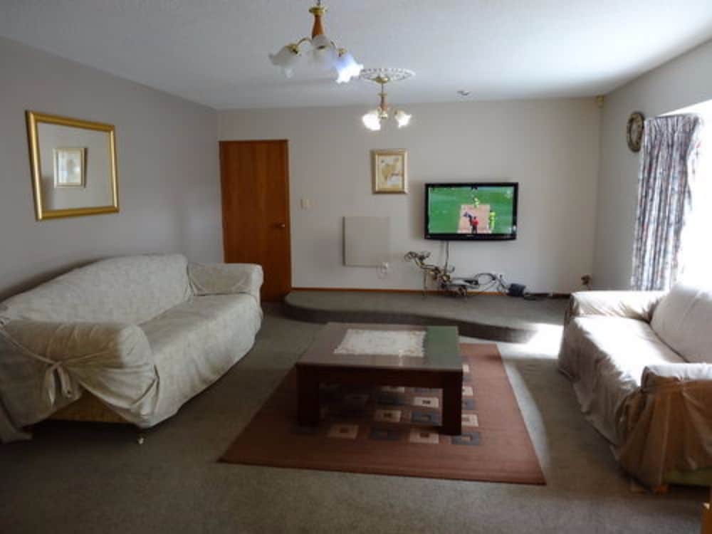 Фото Athena Motel & Apartments