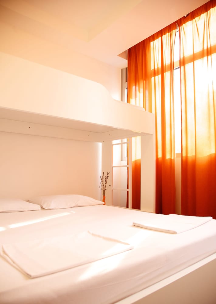 Фото Funk Lounge Hostel