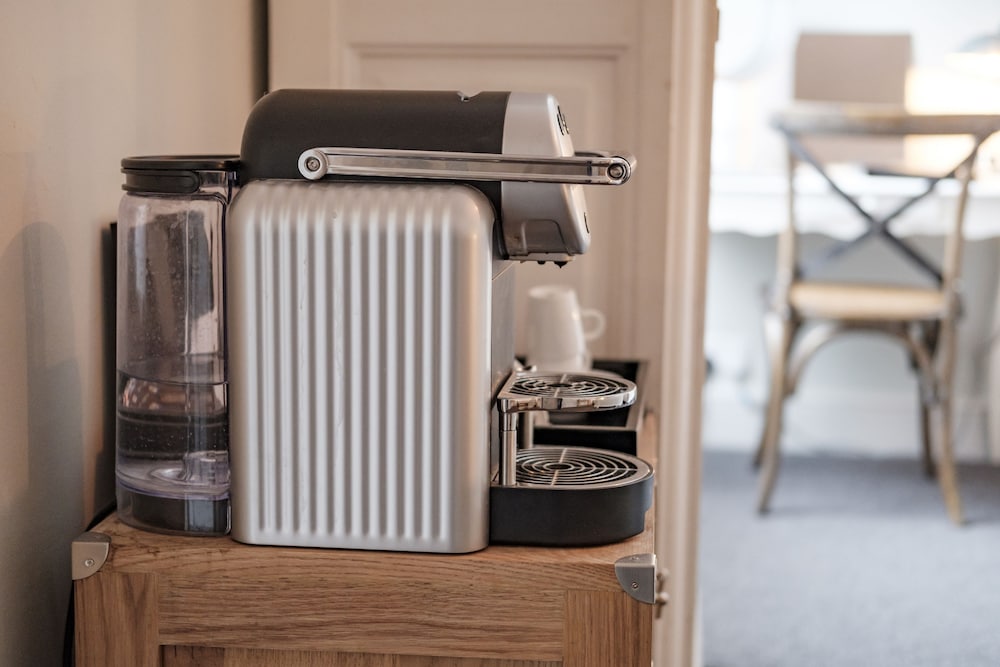 Фото The Bull Hotel