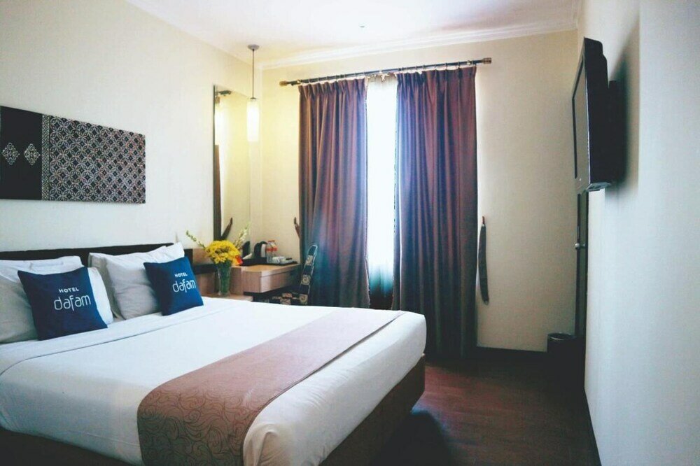Фото Hotel Dafam Pekalongan