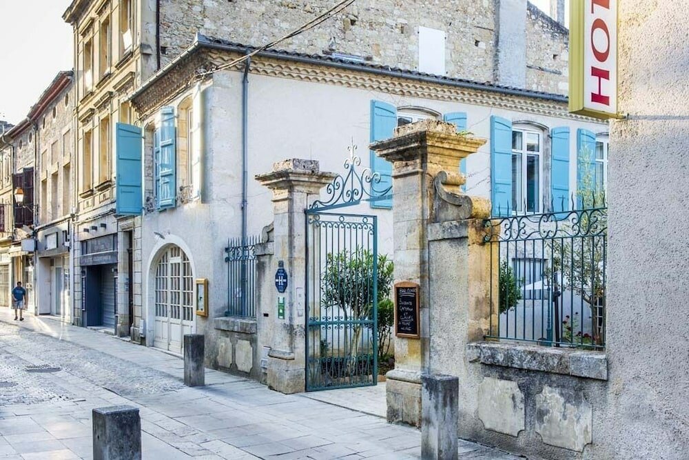 Фото отеля 1