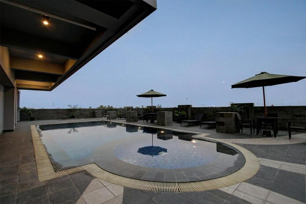 Фото Hotel Dafam Pekalongan