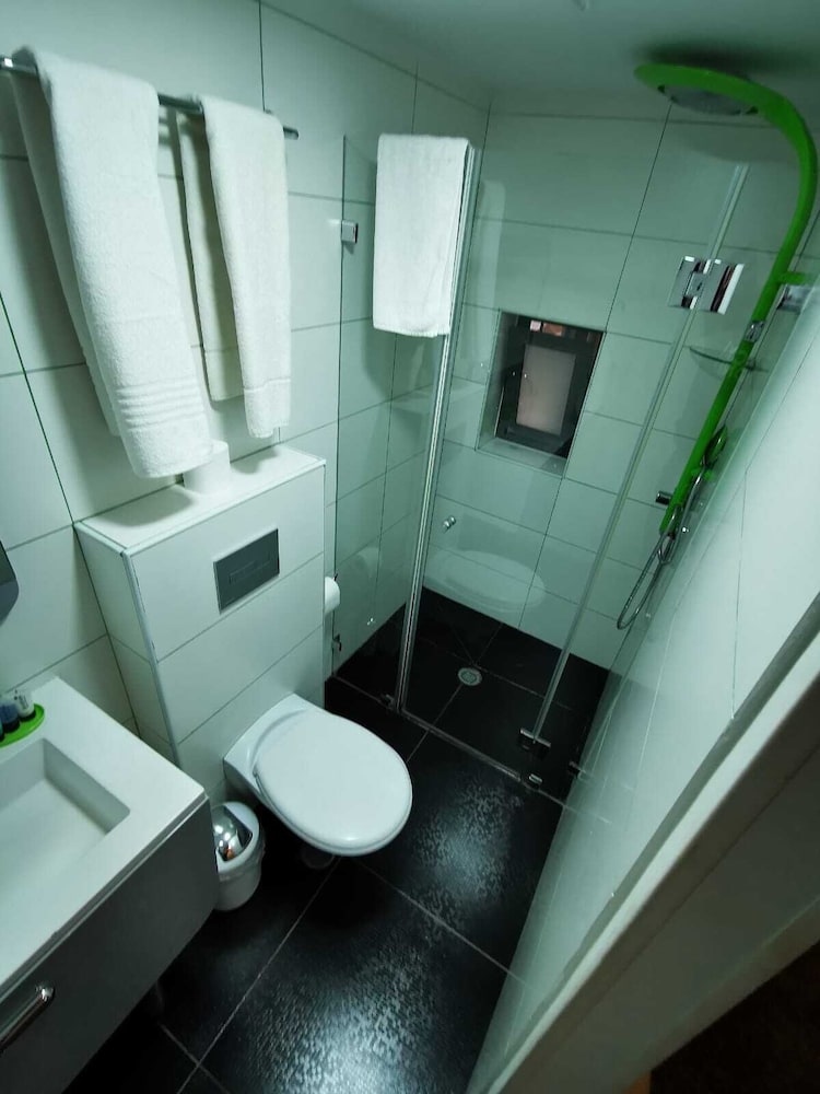 Фото Central Boutique Hotel