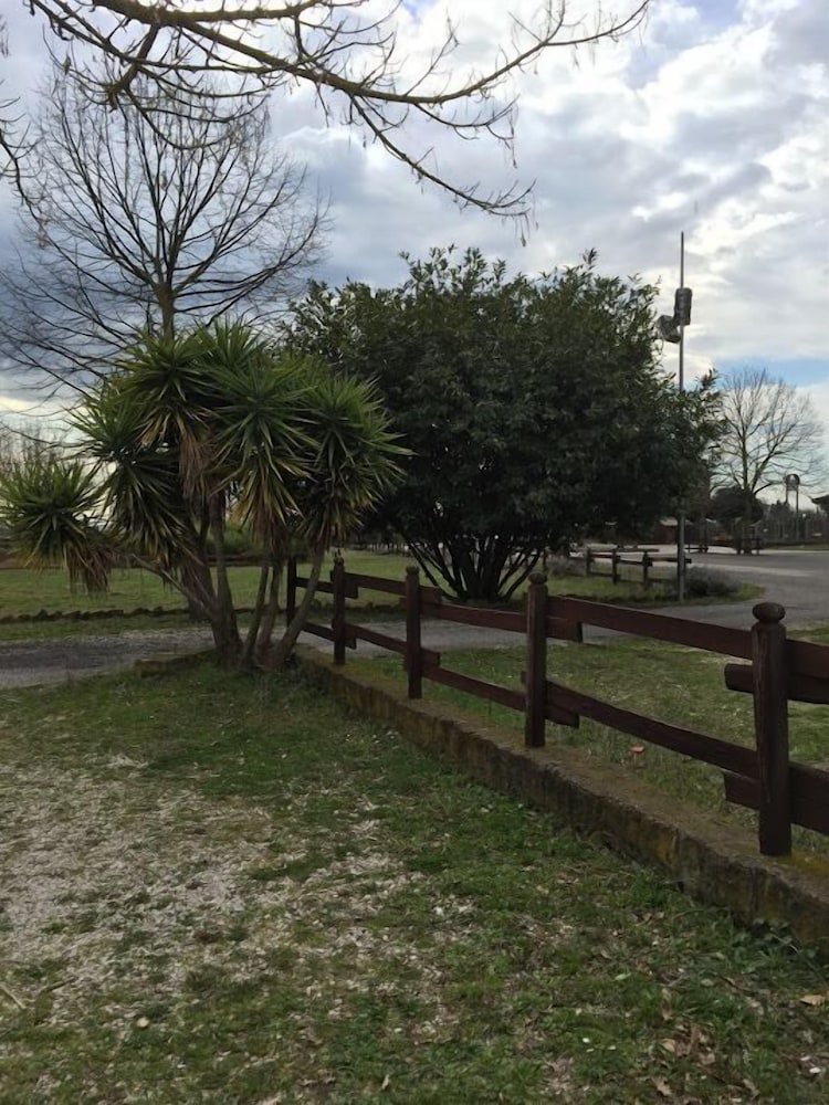 Фото Agriturismo Monte Due Torri